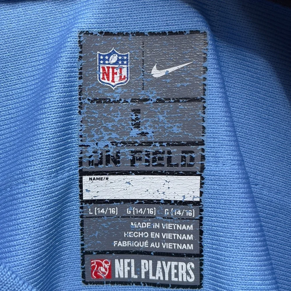 Nike NFL On Field Marcus‎ Mariota Tennessee Titans Football Jersey Youth Large.